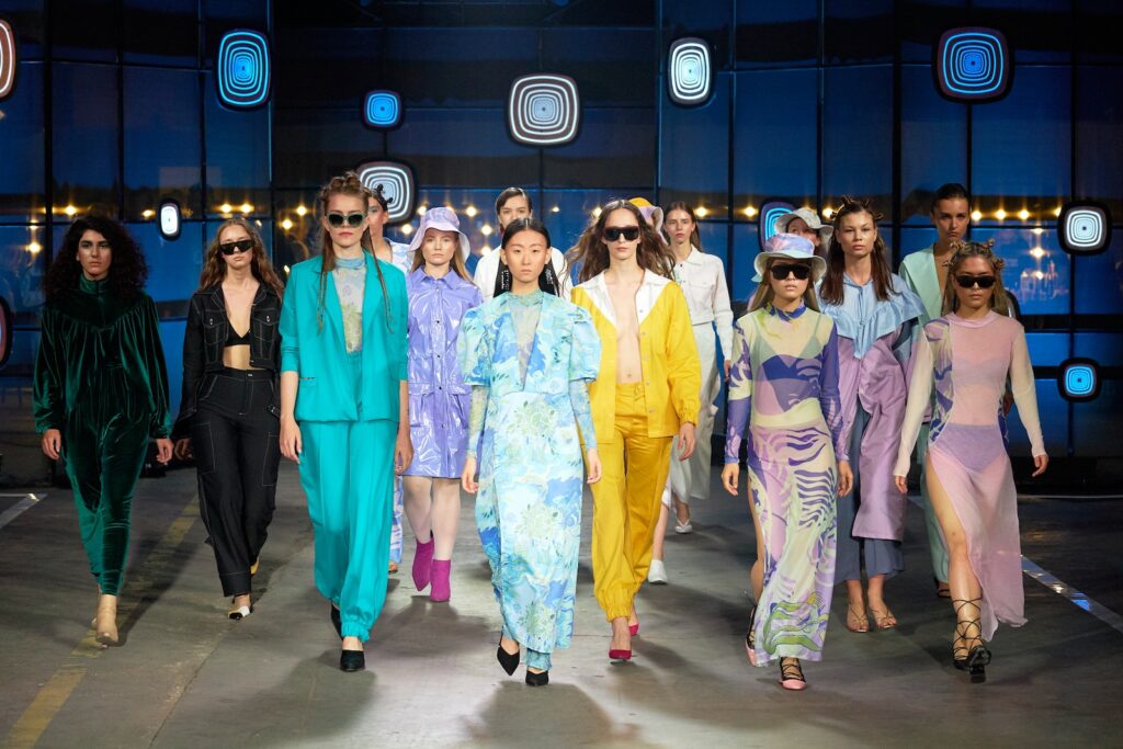 pluto in Aquarius fashion trends